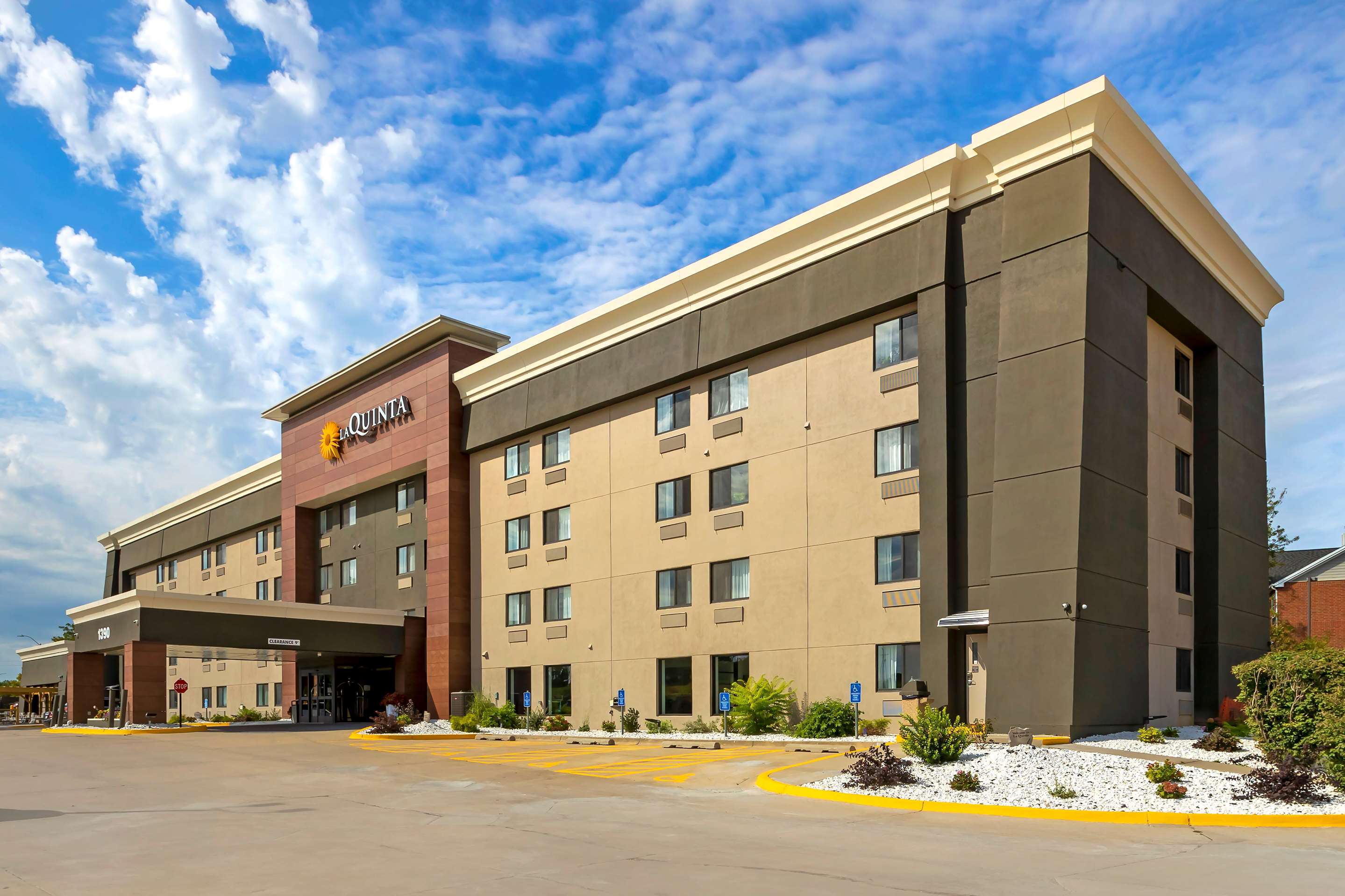 Exterior | La Quinta by Wyndham Des Moines West Clive