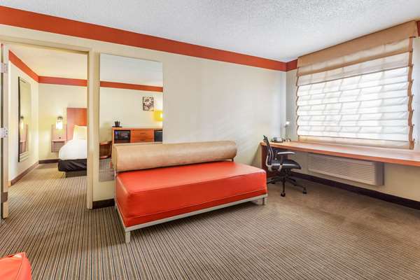Suite - La Quinta Inn Tinley Park - I-80, Exit 148