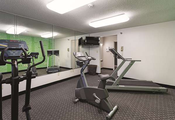 Fitness/ Exercise Room - La Quinta Inn & Suites Baton Rouge - I-10, Exit 163