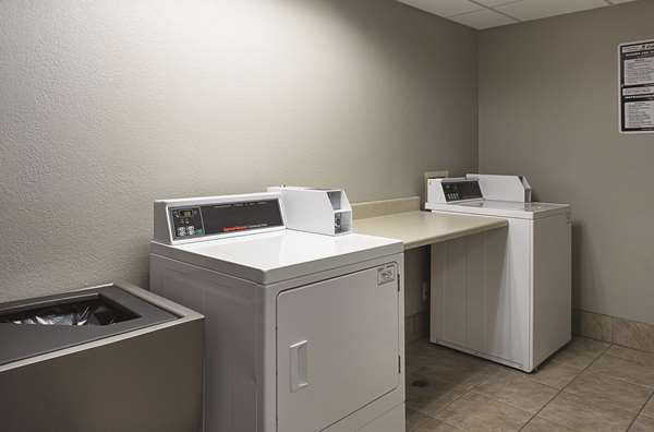  - La Quinta Inn & Suites Baton Rouge - I-10, Exit 163