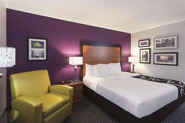  - La Quinta Inn & Suites Baton Rouge - I-10, Exit 163
