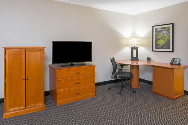 Suite - La Quinta Inn & Suites Baton Rouge - I-10, Exit 163