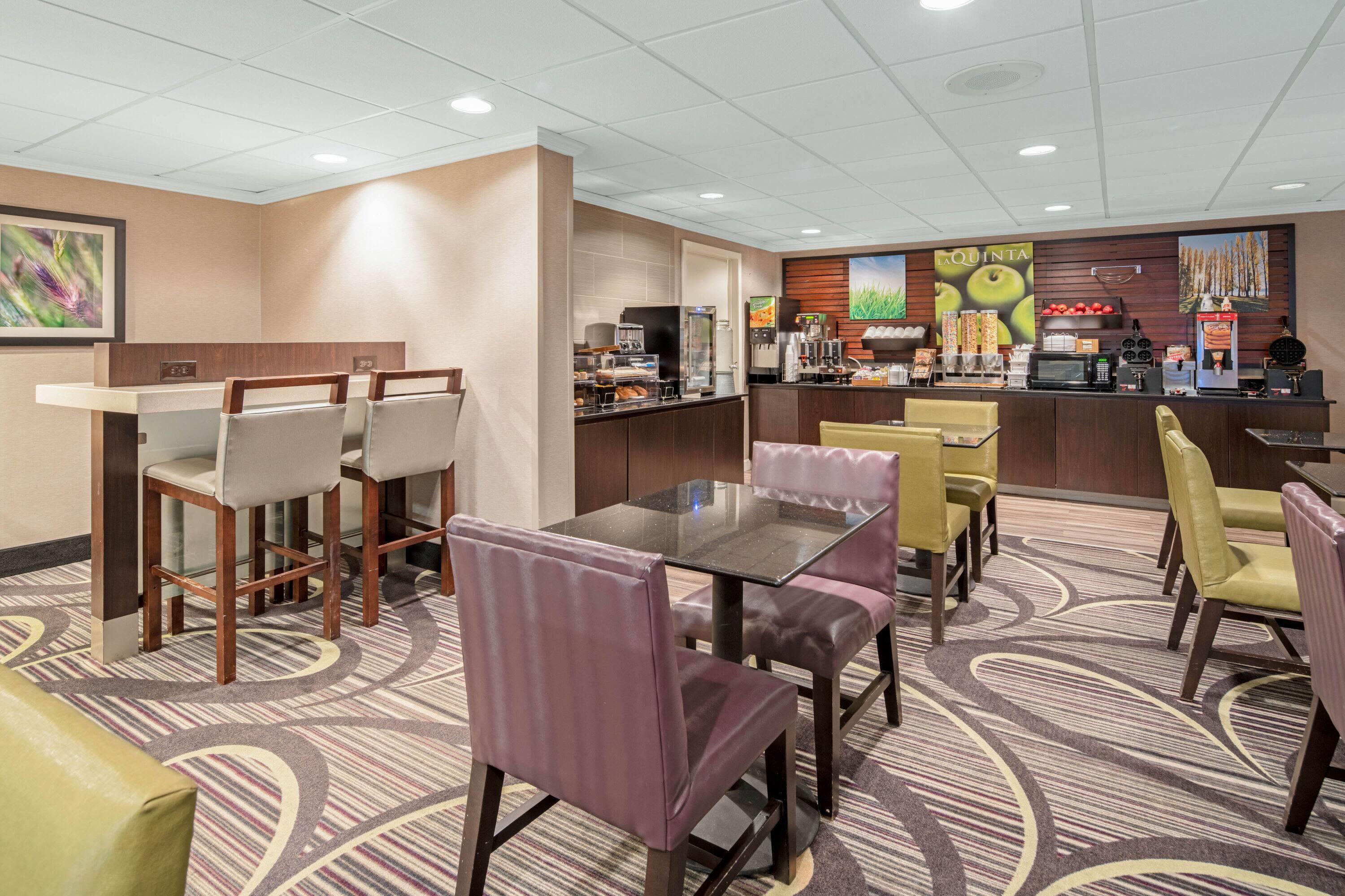 Property amenity | La Quinta Inn & Suites by Wyndham Baton Rouge Siegen Lane
