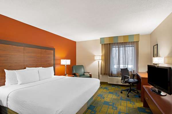  - La Quinta Inn Auburn - I-290, Exit 13
