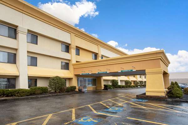 Exterior view - La Quinta Inn Auburn - I-290, Exit 13
