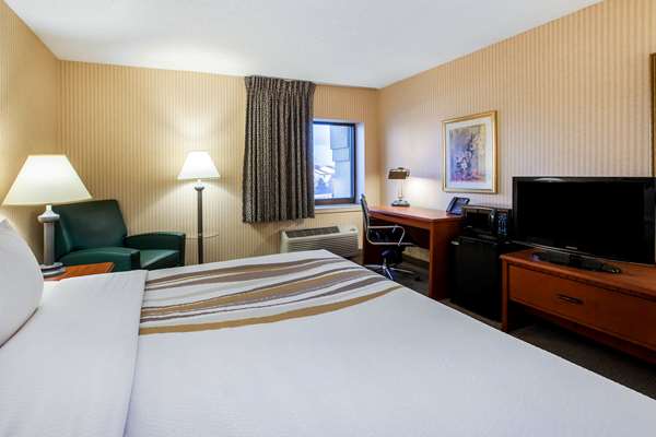  - La Quinta Inn & Suites Southgate - I-75, Exit 37