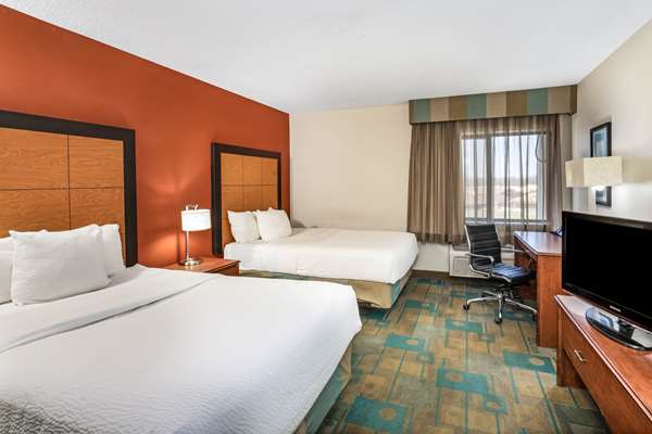 - La Quinta Inn & Suites Meridian - I-20 & I-59, Exit 153