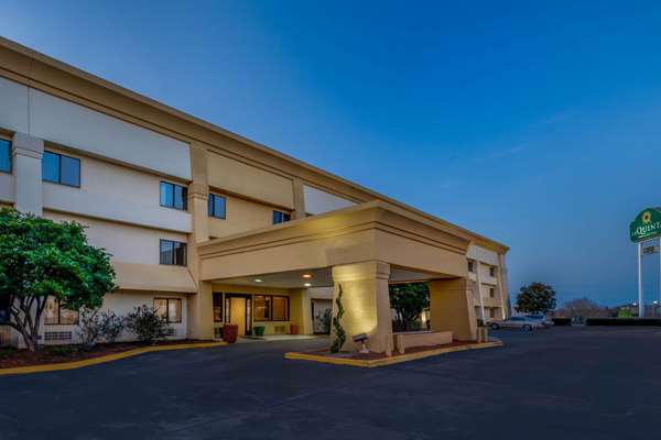 Exterior view - La Quinta Inn & Suites Meridian - I-20 & I-59, Exit 153
