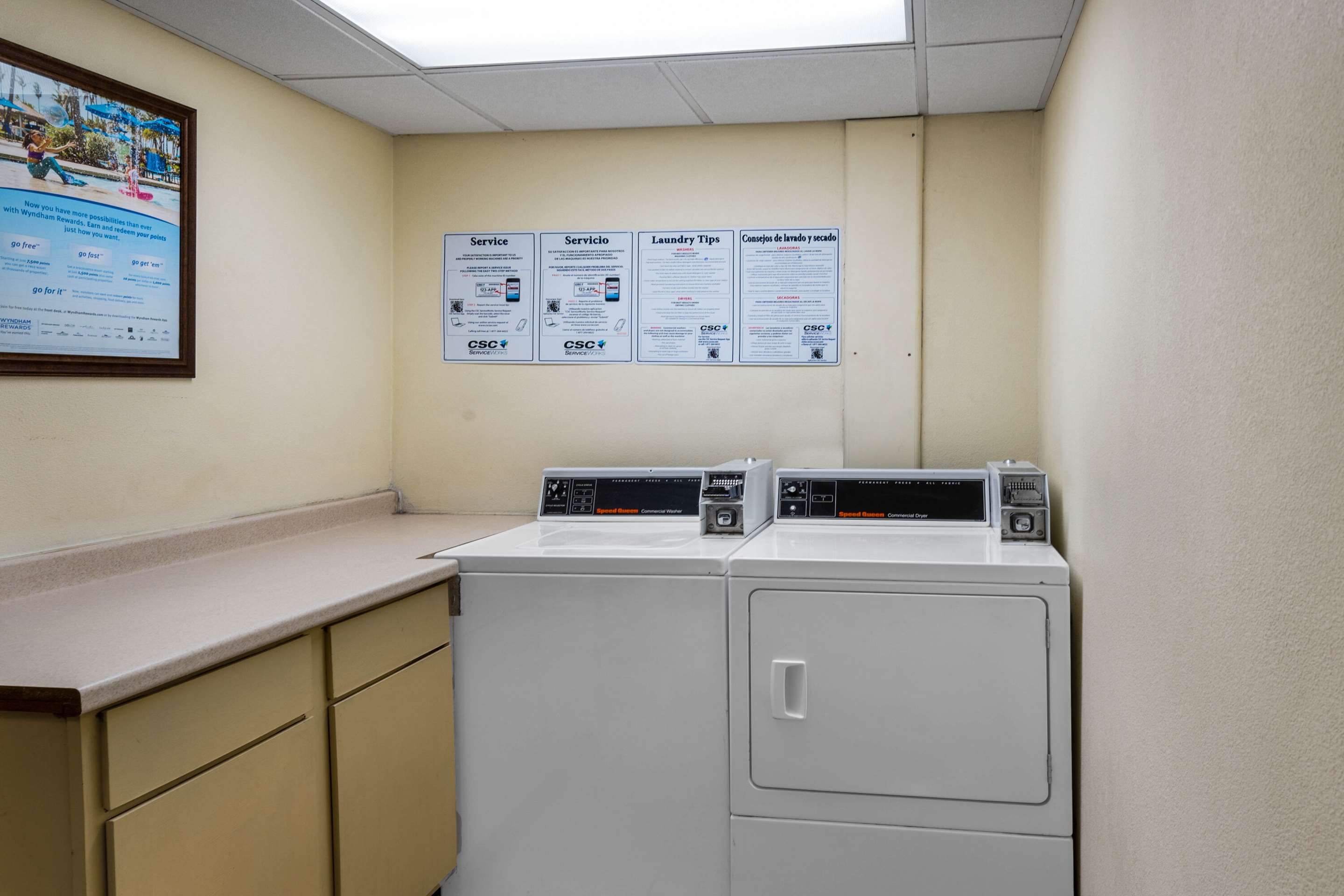laundry facilities | La Quinta Inn & Suites by Wyndham Meridian