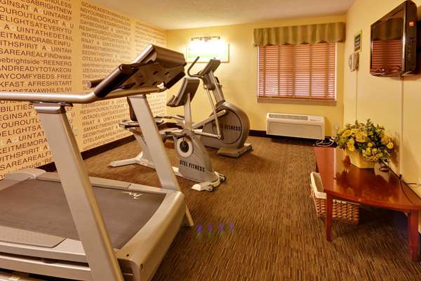 Fitness/ Exercise Room - La Quinta Inn Plattsburgh