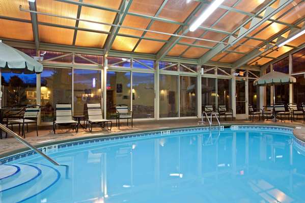 Pool - La Quinta Inn Plattsburgh