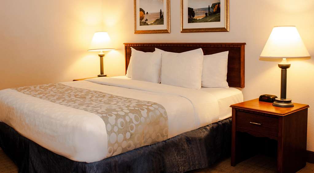 LA QUINTA INN CINCINNATI NORTH-guestroom-Guest Room,On-Site.jpg