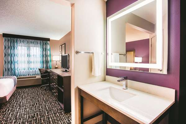 - La Quinta Inn & Suites Mason - I-71, Exit 19