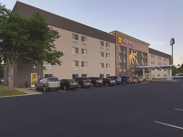 Exterior view - La Quinta Inn CLE Airport Cleveland - I-71, Exit 240