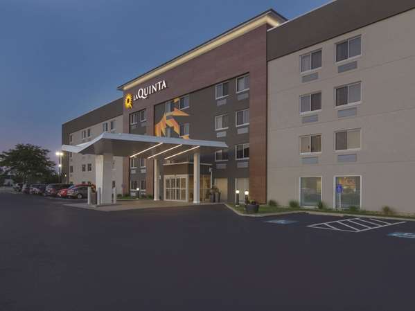 Exterior view - La Quinta Inn CLE Airport Cleveland - I-71, Exit 240