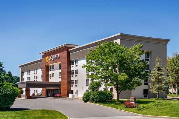 Exterior view - La Quinta Inn & Suites Dublin