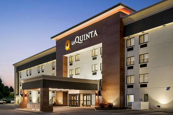 Exterior view - La Quinta Inn & Suites Dublin