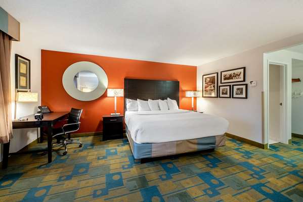 Suite - La Quinta Inn Mansfield - I-71, Exit 169
