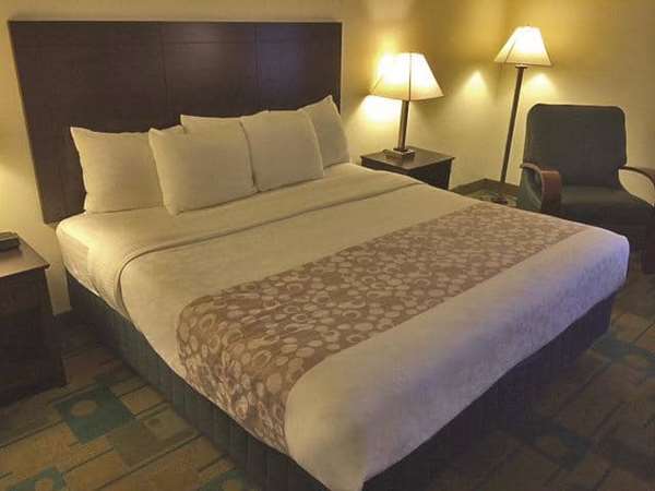 Suite - La Quinta Inn Jackson - I-40, Exit 82