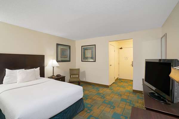  - La Quinta Inn Jackson - I-40, Exit 82