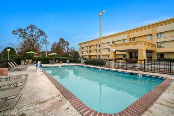 Pool - La Quinta Inn Jackson - I-40, Exit 82