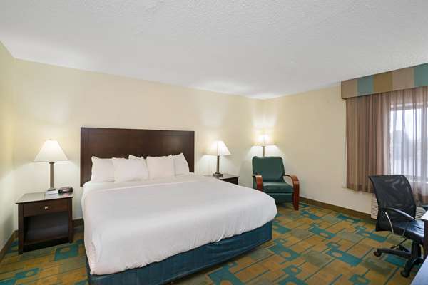 Suite - La Quinta Inn Jackson - I-40, Exit 82