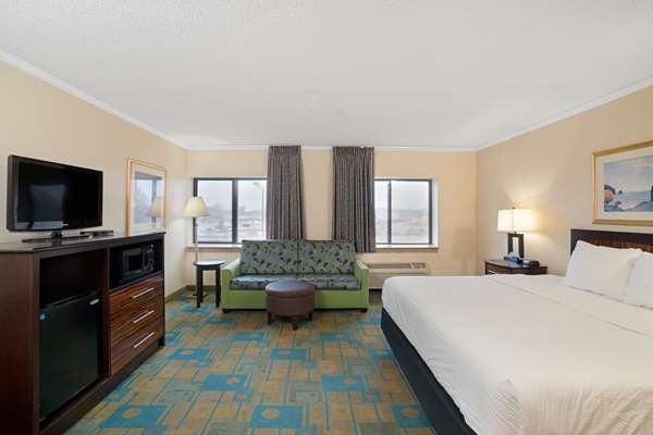 Suite - La Quinta Inn Jackson - I-40, Exit 82