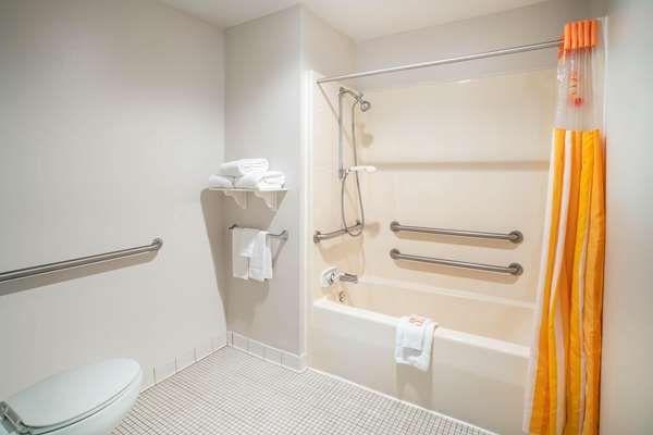  - La Quinta Inn Franklin - I-65, Exit 65