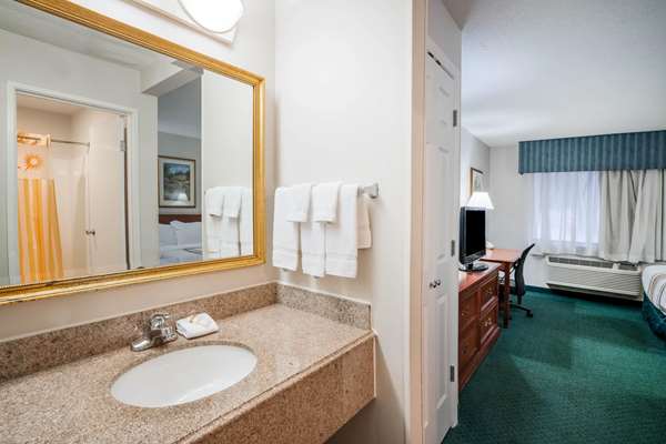  - La Quinta Inn Franklin - I-65, Exit 65