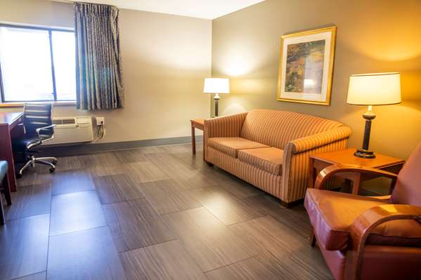  - La Quinta Inn Milwaukee Airport Oak Creek - I-41 & I-94, Exit 320