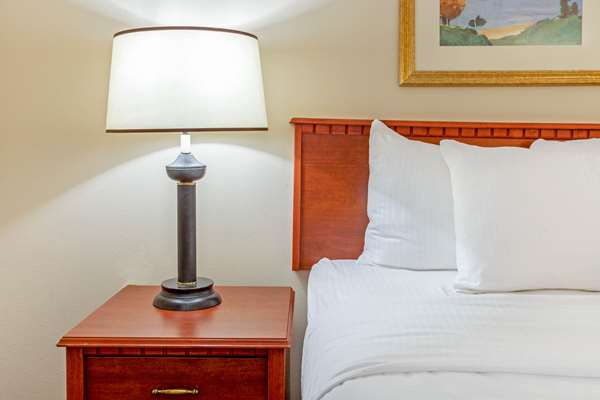  - La Quinta Inn Milwaukee Airport Oak Creek - I-41 & I-94, Exit 320