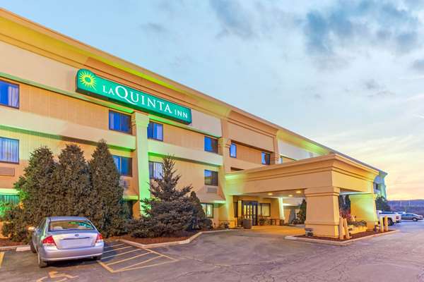 Exterior view - La Quinta Inn Milwaukee Airport Oak Creek - I-41 & I-94, Exit 320