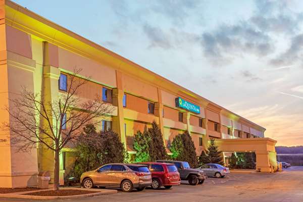 Exterior view - La Quinta Inn Milwaukee Airport Oak Creek - I-41 & I-94, Exit 320