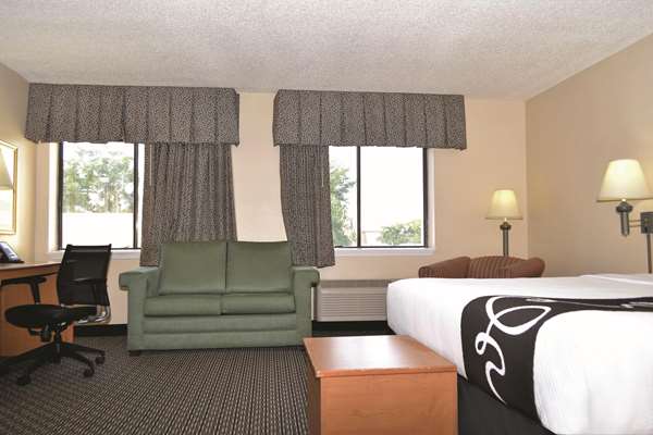 - La Quinta Inn East Fairgrounds Tampa - I-4, Exit 7