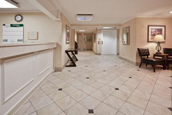  - La Quinta Inn East Fairgrounds Tampa - I-4, Exit 7