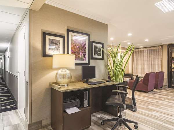 Conference Area - Wingate by Wyndham Brunswick - I-95, Exit 36