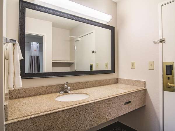 - Wingate by Wyndham Brunswick - I-95, Exit 36