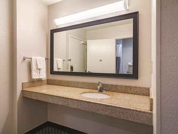  - Wingate by Wyndham Brunswick - I-95, Exit 36