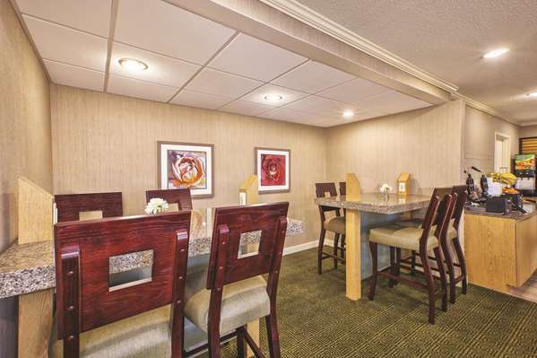  - La Quinta Inn Perrysburg - I-75, Exit 193
