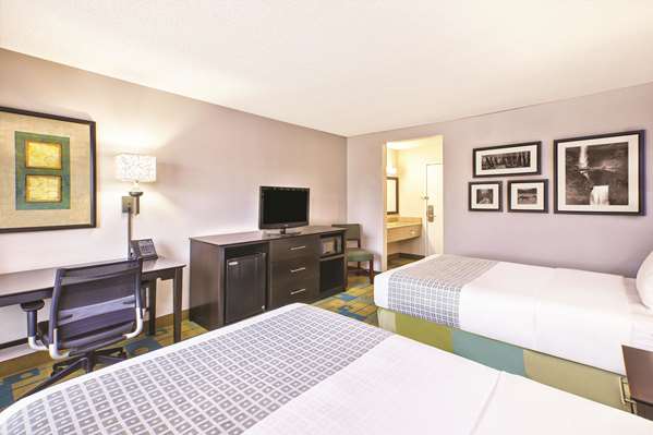  - La Quinta Inn Perrysburg - I-75, Exit 193