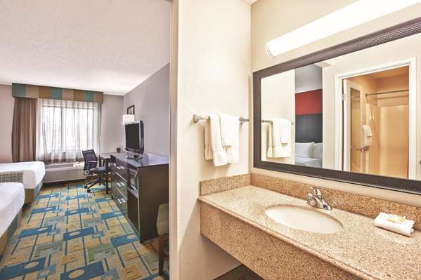  - La Quinta Inn Perrysburg - I-75, Exit 193