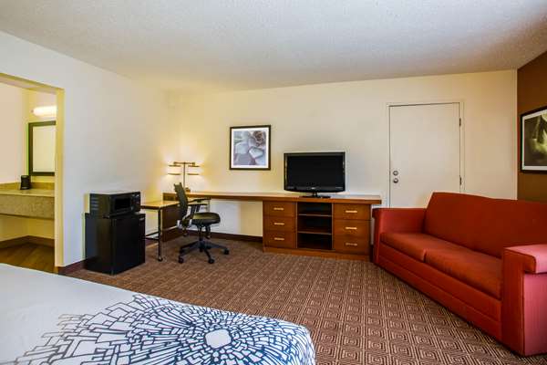 Suite - La Quinta Inn & Suites Columbia - I-70, Exit 124