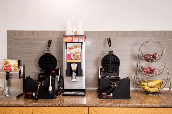  - La Quinta Inn & Suites Melbourne - I-95, Exit 191