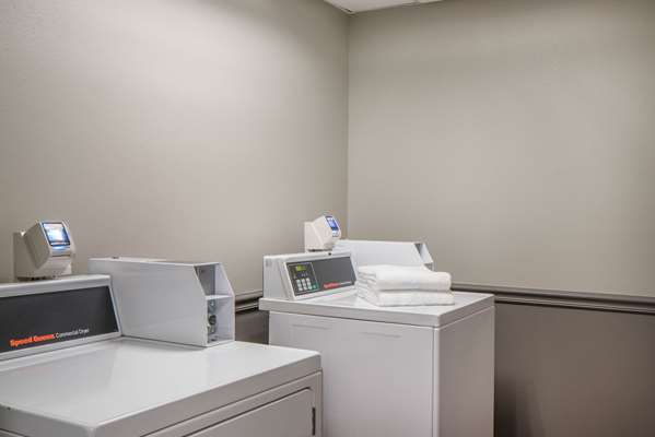 Amenities - La Quinta Inn & Suites Naples - I-75, Exit 101