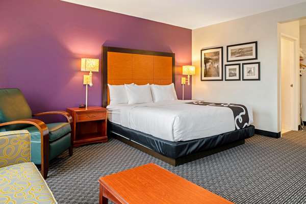  - La Quinta Inn & Suites Naples - I-75, Exit 101
