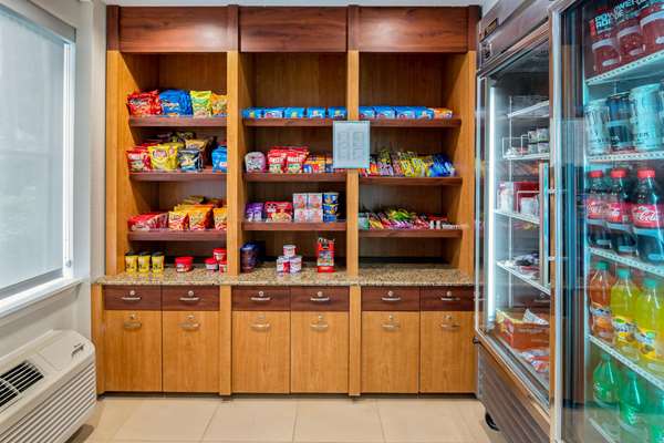  - La Quinta Inn & Suites Naples - I-75, Exit 101