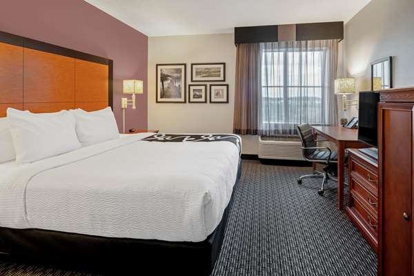  - La Quinta Inn & Suites Naples - I-75, Exit 101