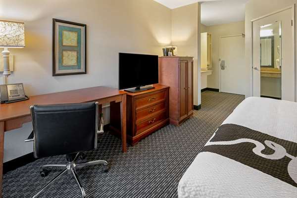  - La Quinta Inn & Suites Naples - I-75, Exit 101