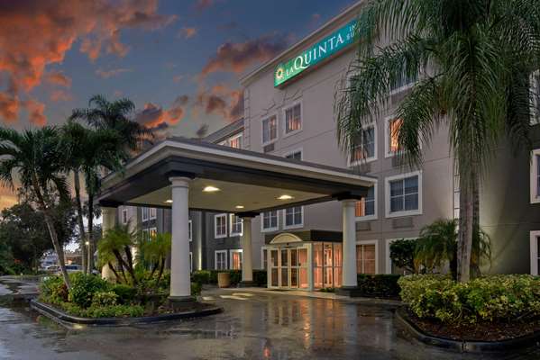 Exterior view - La Quinta Inn & Suites Naples - I-75, Exit 101
