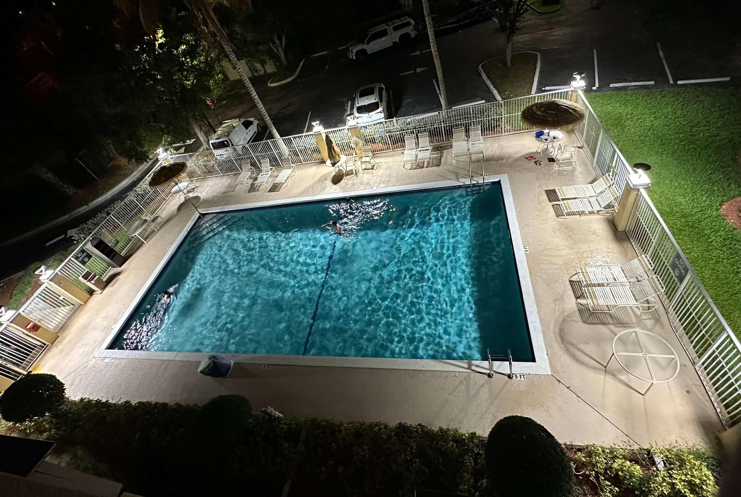 Pool | La Quinta by Wyndham Sunrise Sawgrass Mills